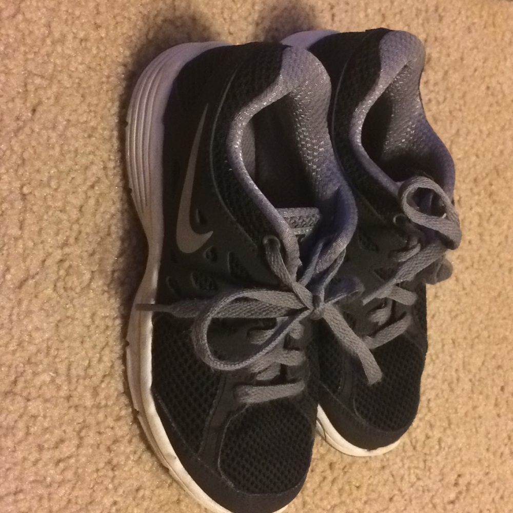 Boys nike shoes